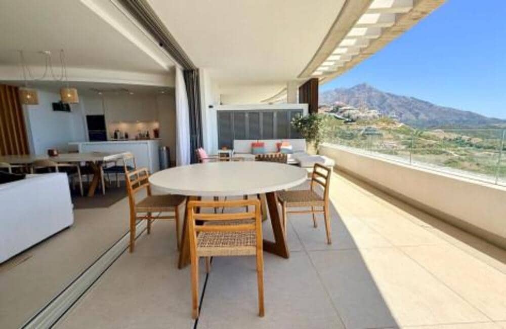 Appartement de 3 chambres à louer à Benahavis avec piscine garage - 6 250 € (Ref: 9788095)