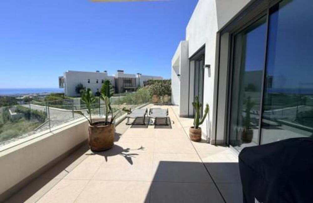 Appartement de 3 chambres à louer à Benahavis avec piscine garage - 6 250 € (Ref: 9788095)