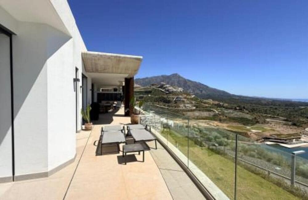 Appartement de 3 chambres à louer à Benahavis avec piscine garage - 6 250 € (Ref: 9788095)