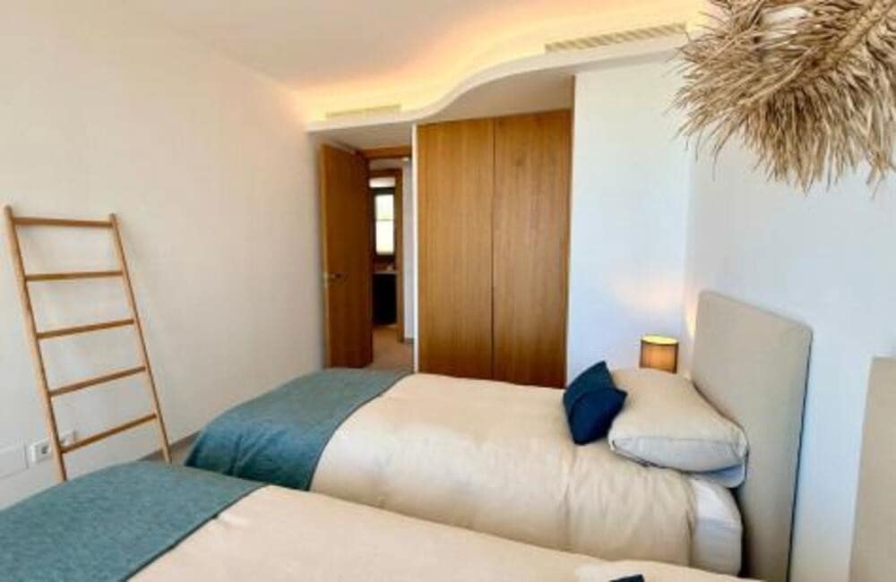 Appartement de 3 chambres à louer à Benahavis avec piscine garage - 6 250 € (Ref: 9788095)