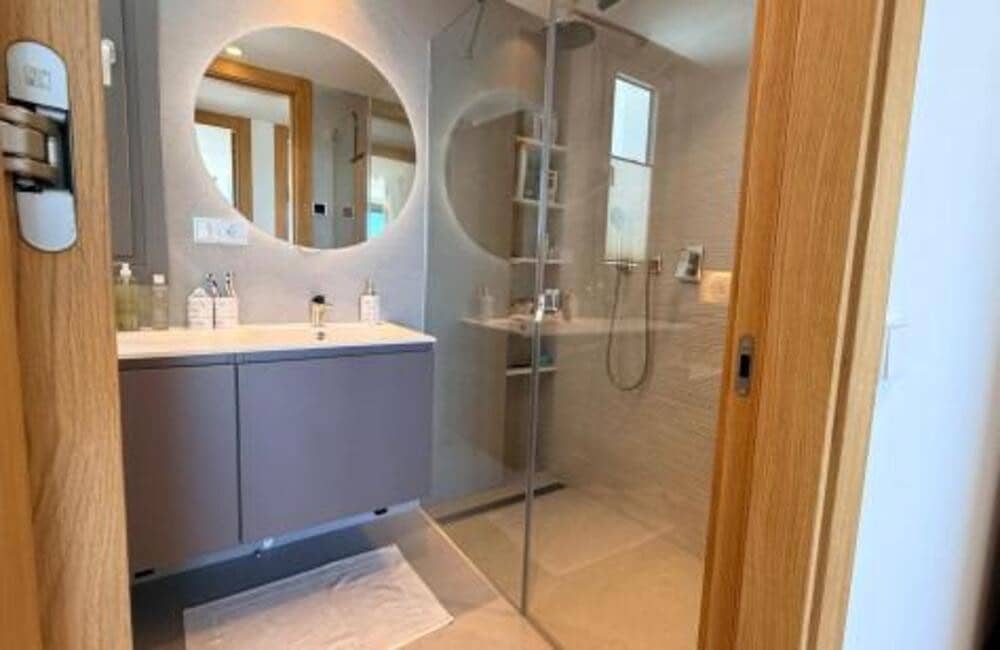 Appartement de 3 chambres à louer à Benahavis avec piscine garage - 6 250 € (Ref: 9788095)