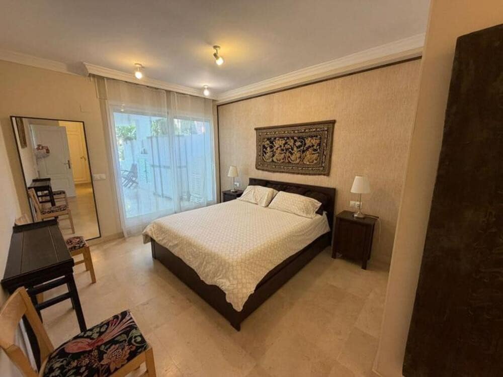 3 bedroom Apartment for rent in Marbella with pool garage - € 3,500 (Ref: 9788097)