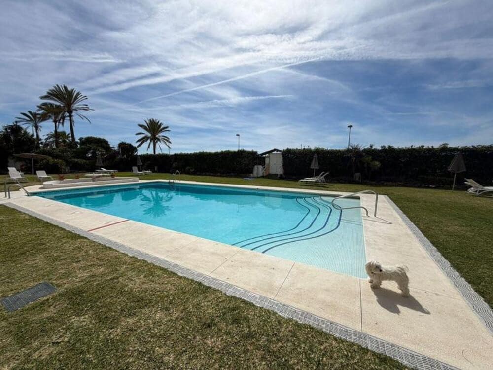 3 bedroom Apartment for rent in Marbella with pool garage - € 3,500 (Ref: 9788097)