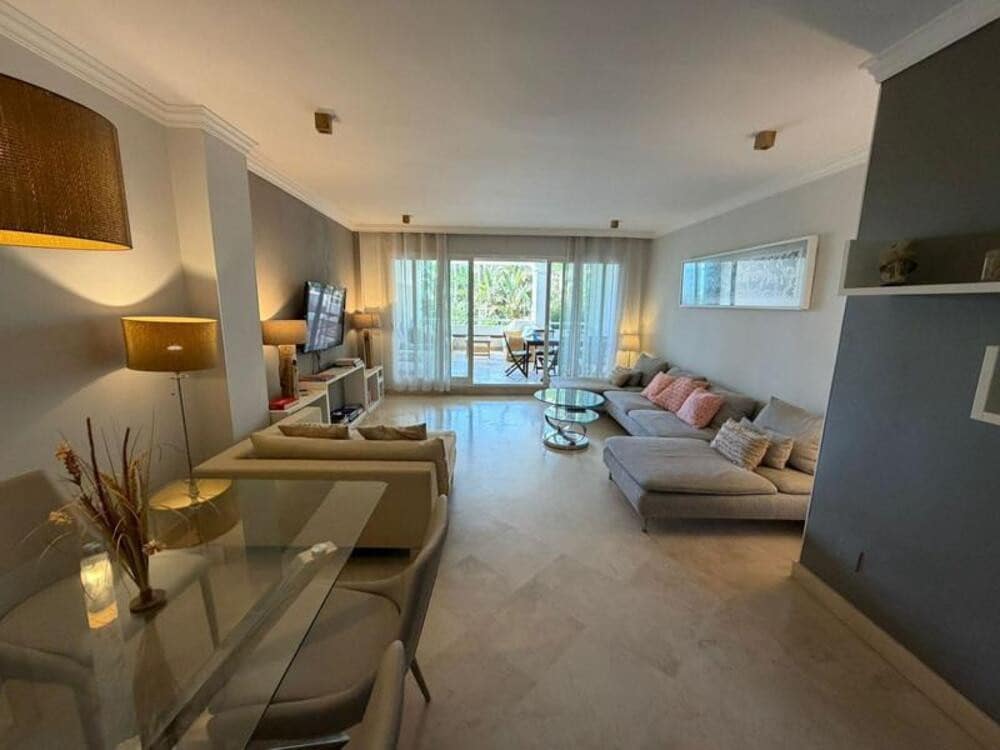 3 camera da letto Appartamento da affittare in Marbella con piscina garage - 3.500 € (Rif: 9788097)