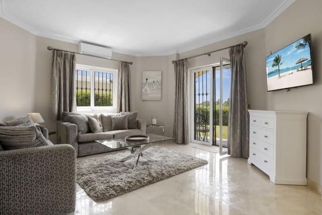 3 Zimmer Apartment zu vermieten in La Quinta, Benahavís mit Pool Garage - 3.500 € (Ref: 9788098)