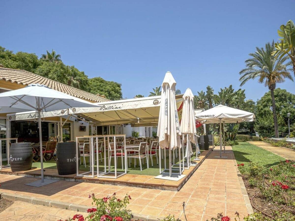 2 makuuhuone Huoneisto vuokrattavana paikassa Marbella mukana uima-altaan 
autotalli - 2 500 € (Ref: 9793925)