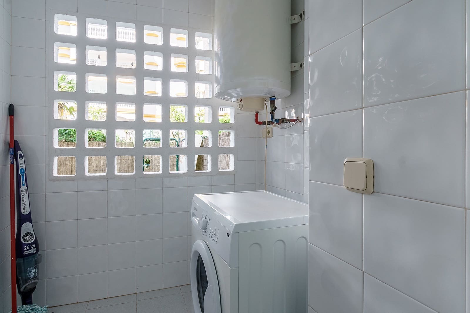 2 makuuhuone Huoneisto vuokrattavana paikassa Marbella mukana uima-altaan 
autotalli - 2 500 € (Ref: 9793925)