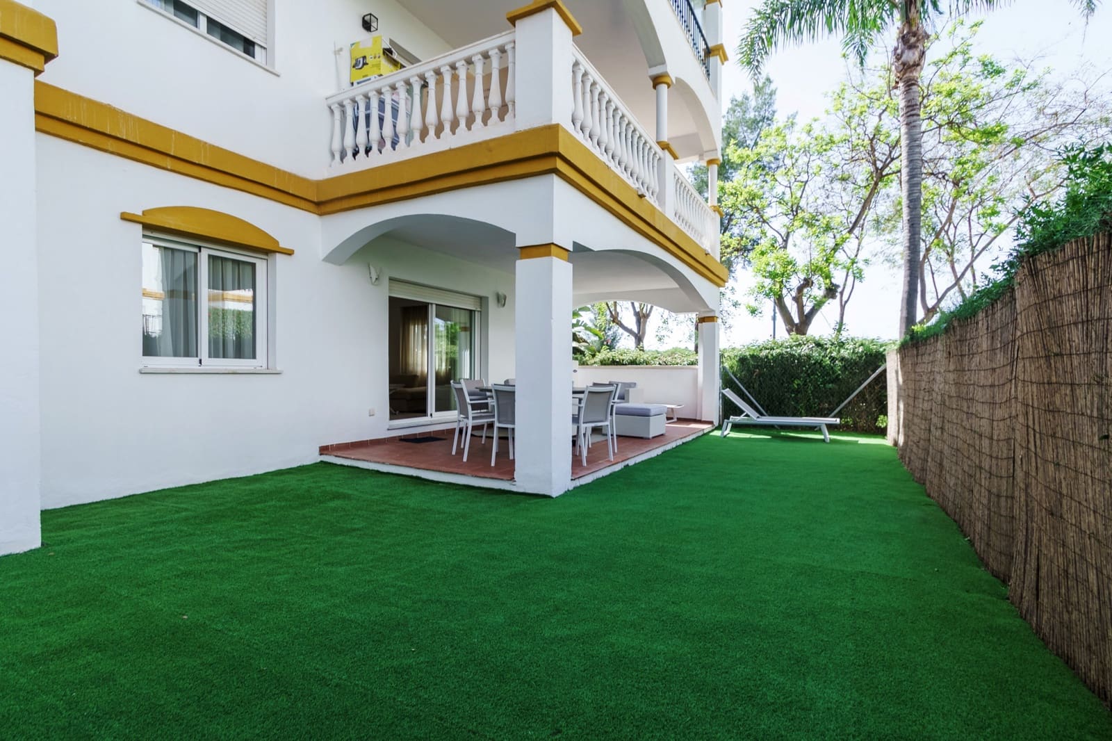 2 makuuhuone Huoneisto vuokrattavana paikassa Marbella mukana uima-altaan 
autotalli - 2 500 € (Ref: 9793925)