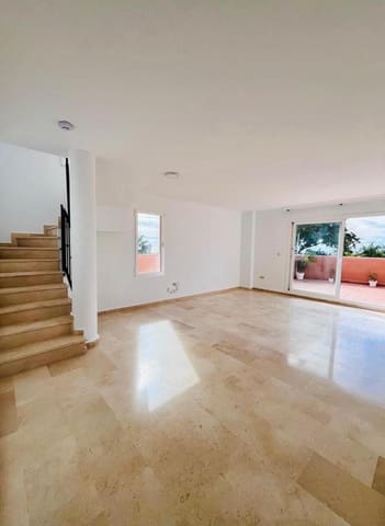 2 chambre Penthouse à vendre à Santa María, Marbella avec piscine garage - 440 000 € (Ref: 9793927)