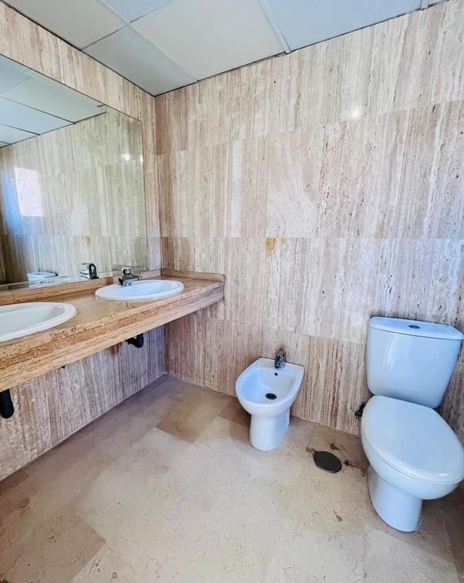 2 chambre Penthouse à vendre à Marbella avec piscine garage - 440 000 € (Ref: 9793927)