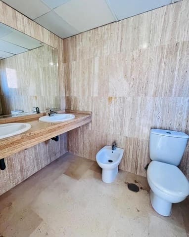 2 soverom Penthouse til salgs i Santa María, Marbella med svømmebasseng garasje - € 440 000 (Ref: 9793927)