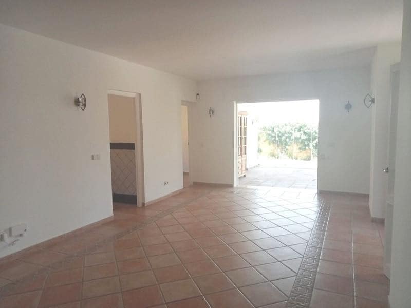 4 soveværelse Villa til leje i San Pedro de Alcantara med swimmingpool garage - € 4.950 (Ref: 9793928)