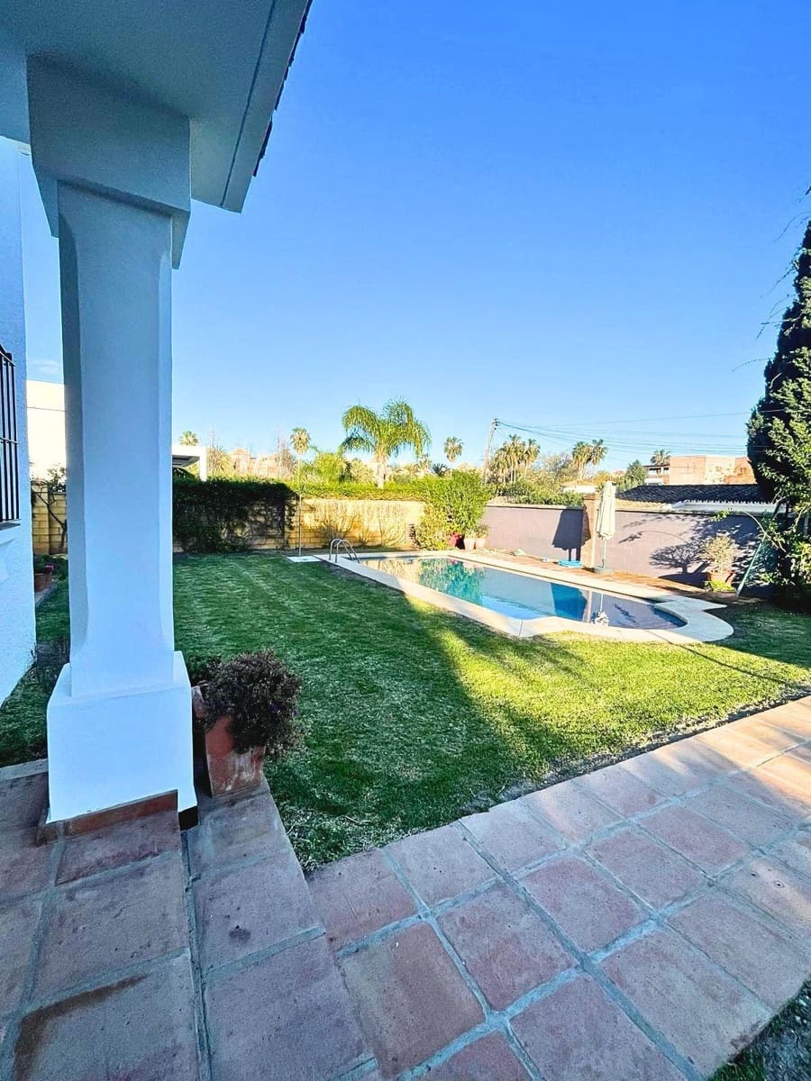 4 soveværelse Villa til leje i San Pedro de Alcantara med swimmingpool garage - € 4.950 (Ref: 9793928)