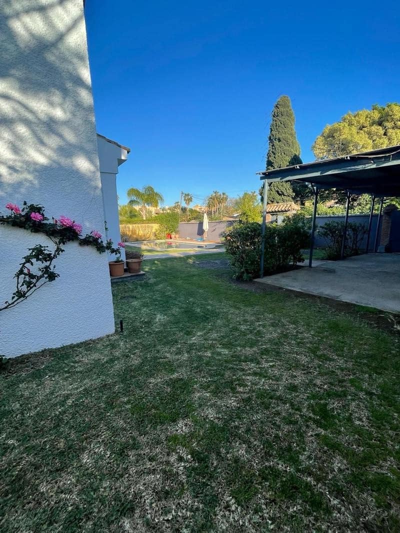 4 soveværelse Villa til leje i San Pedro de Alcantara med swimmingpool garage - € 4.950 (Ref: 9793928)