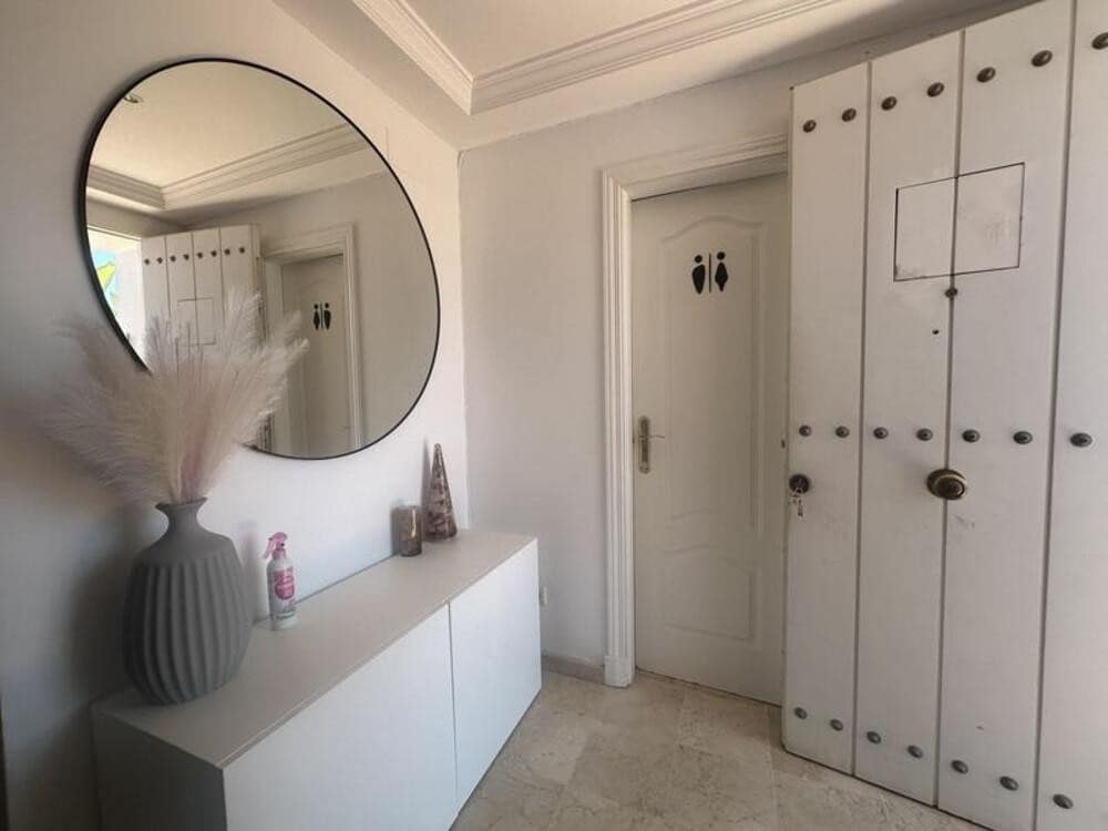 Maison de Ville de 3 chambres à louer à Marbella avec piscine garage - 2 700 € (Ref: 9793930)