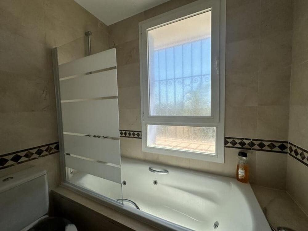 Maison de Ville de 3 chambres à louer à Marbella avec piscine garage - 2 700 € (Ref: 9793930)