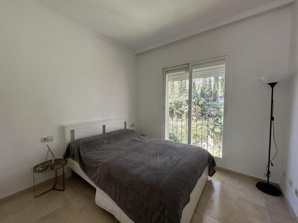 Maison de Ville de 3 chambres à louer à Marbella avec piscine garage - 2 700 € (Ref: 9793930)