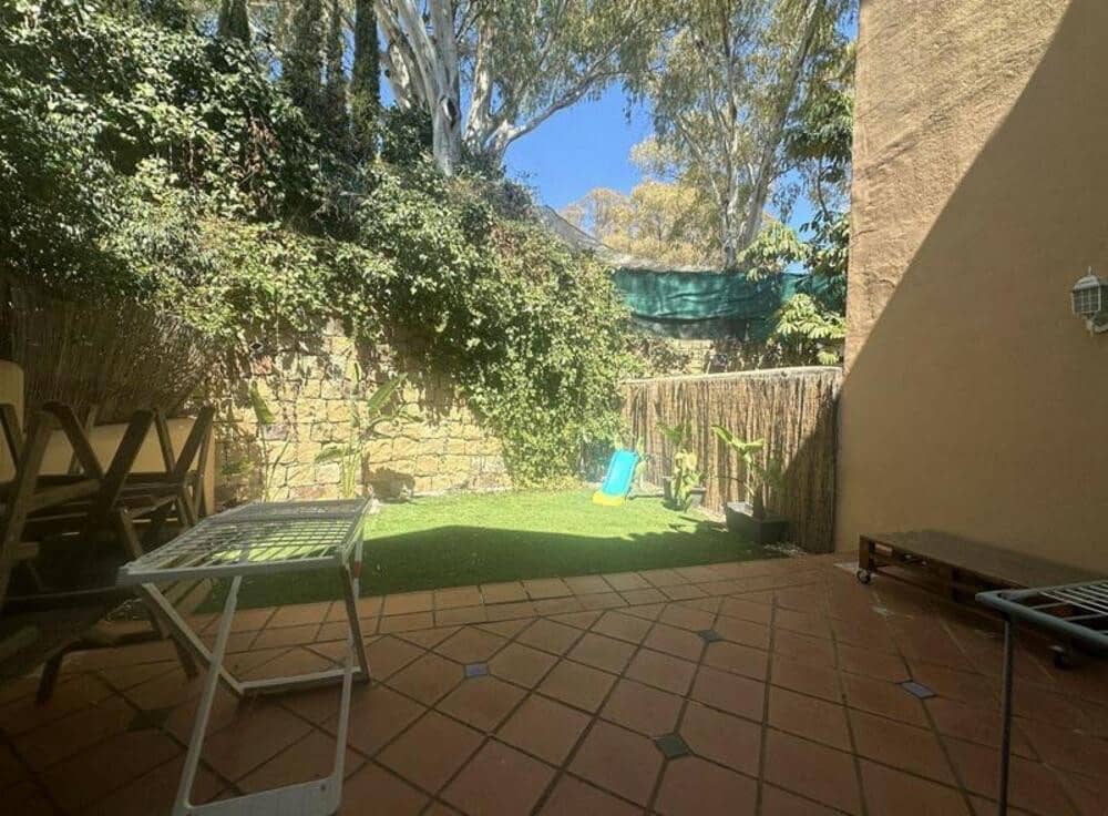 Maison de Ville de 3 chambres à louer à Marbella avec piscine garage - 2 700 € (Ref: 9793930)