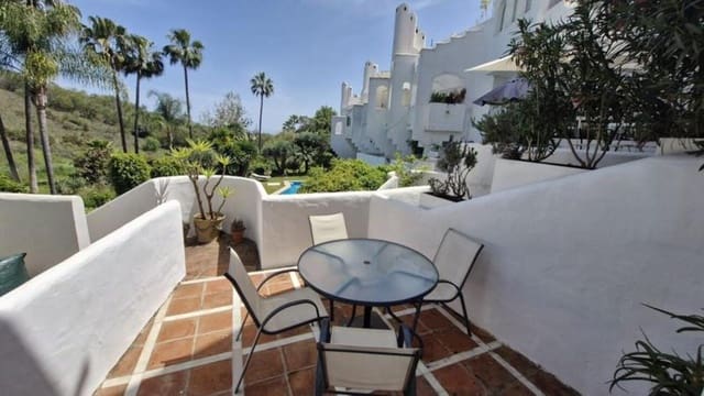 3 soveværelse Byhus til leje i Lomas De Marbella, Marbella med swimmingpool garage - € 2.750 (Ref: 9796839)