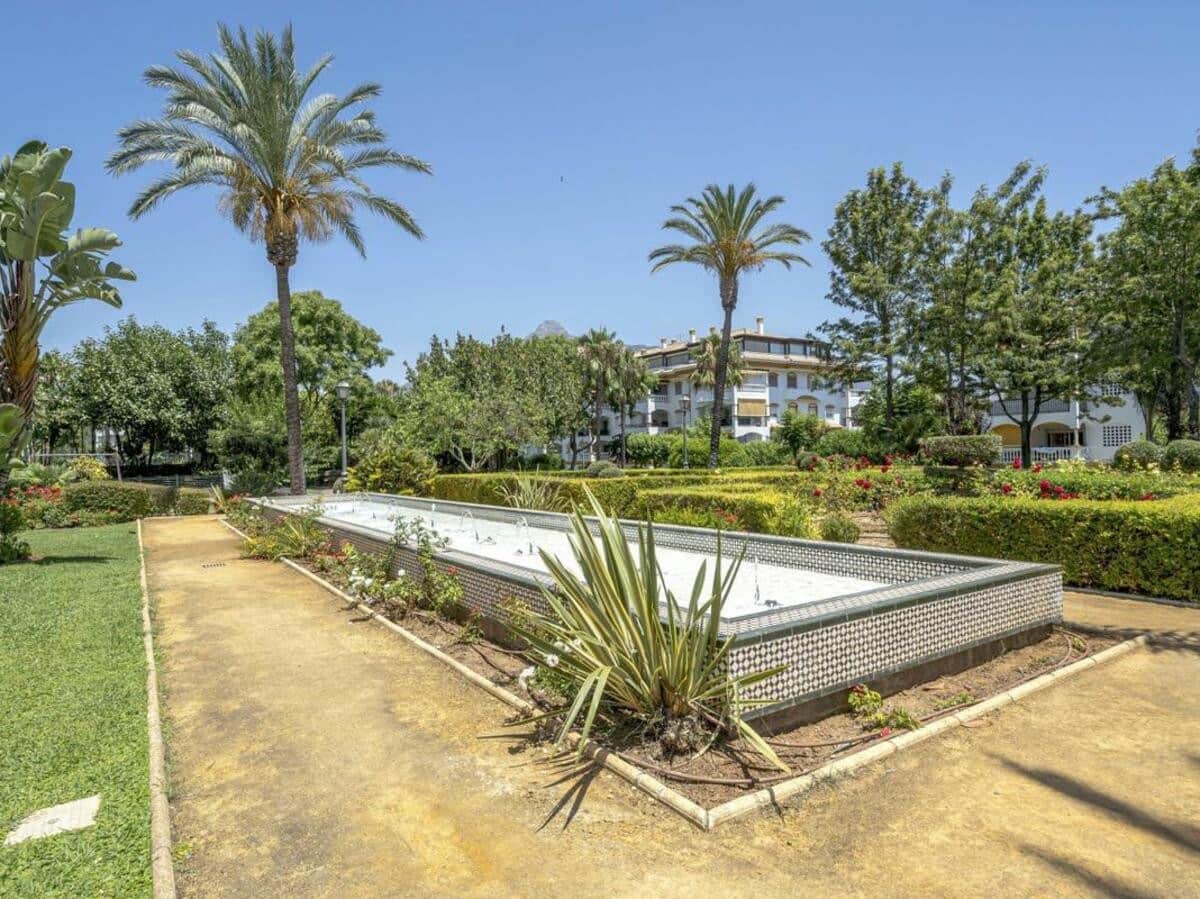 2 sovrum Lägenhet att hyra i Marbella med pool garage - 2 500 € (Ref: 9798553)