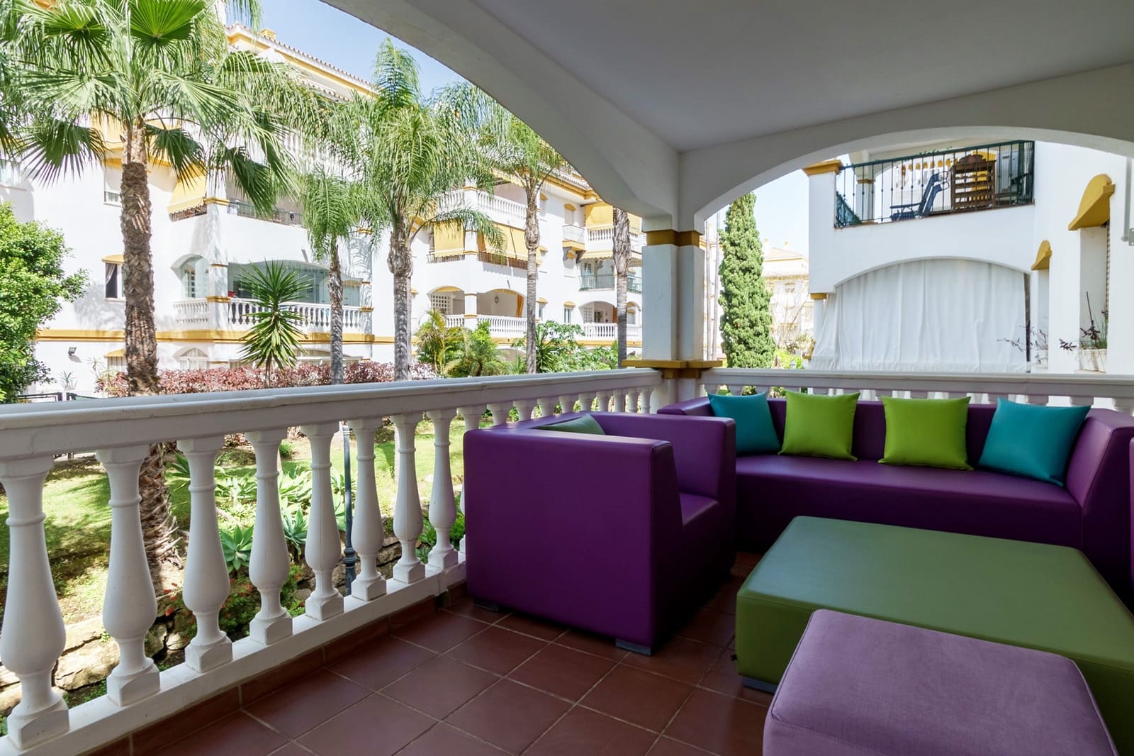 2 sovrum Lägenhet att hyra i Marbella med pool garage - 2 500 € (Ref: 9798553)