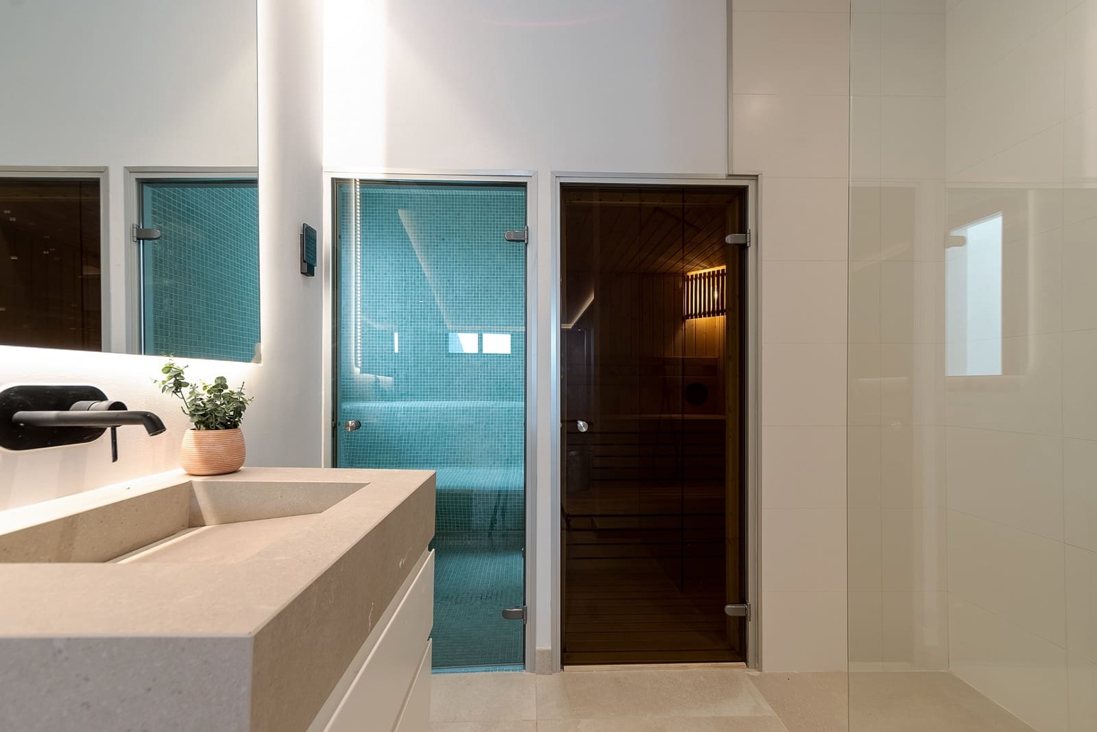 4 camera da letto Villa da affittare in Golden Mile con piscina garage - 20.000 € (Rif: 9798554)