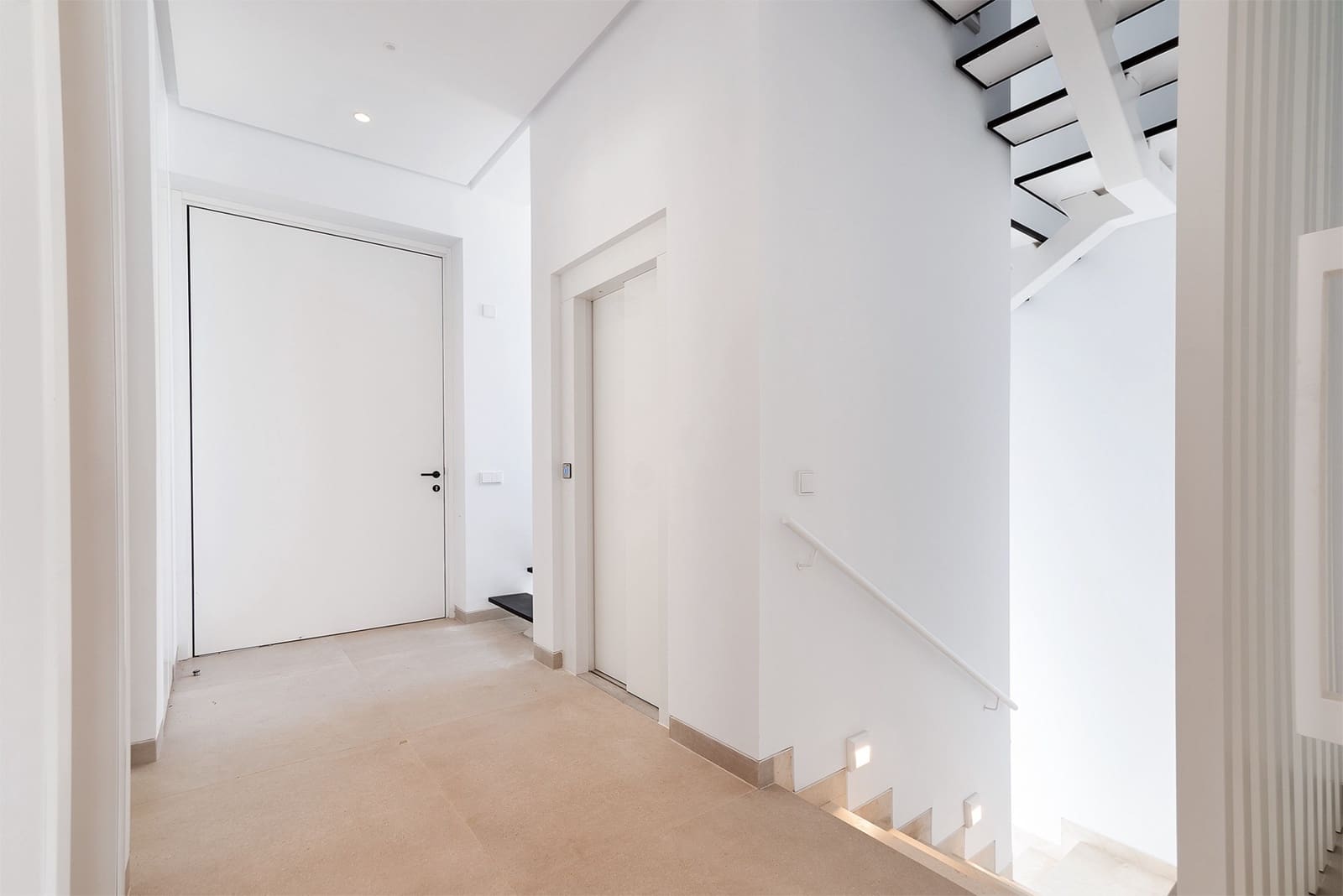 4 camera da letto Villa da affittare in Golden Mile con piscina garage - 20.000 € (Rif: 9798554)