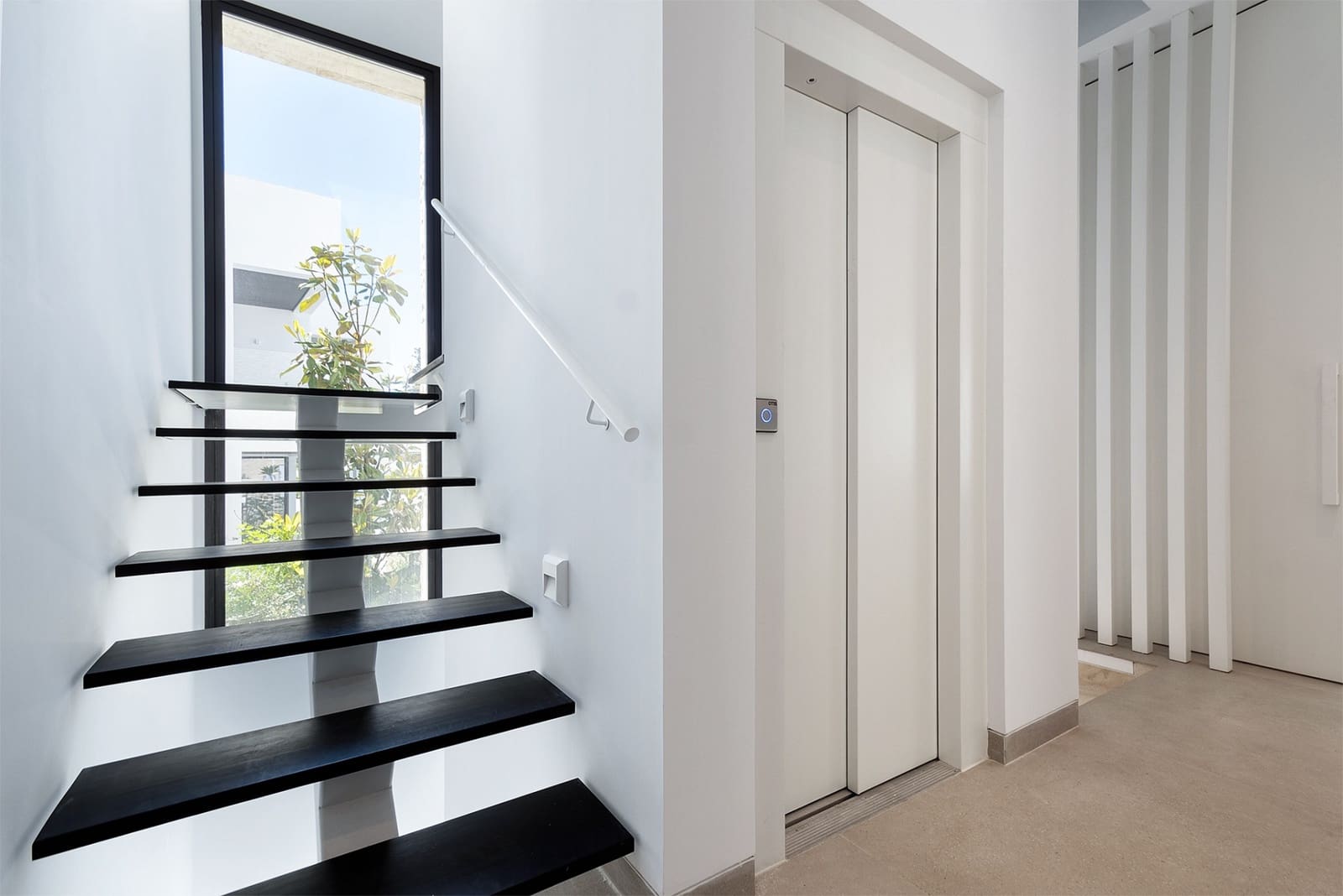 4 camera da letto Villa da affittare in Golden Mile con piscina garage - 20.000 € (Rif: 9798554)