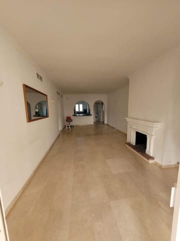 3 soverom Leilighet til salgs i El Velerín, Estepona med svømmebasseng garasje - € 665 000 (Ref: 9798555)