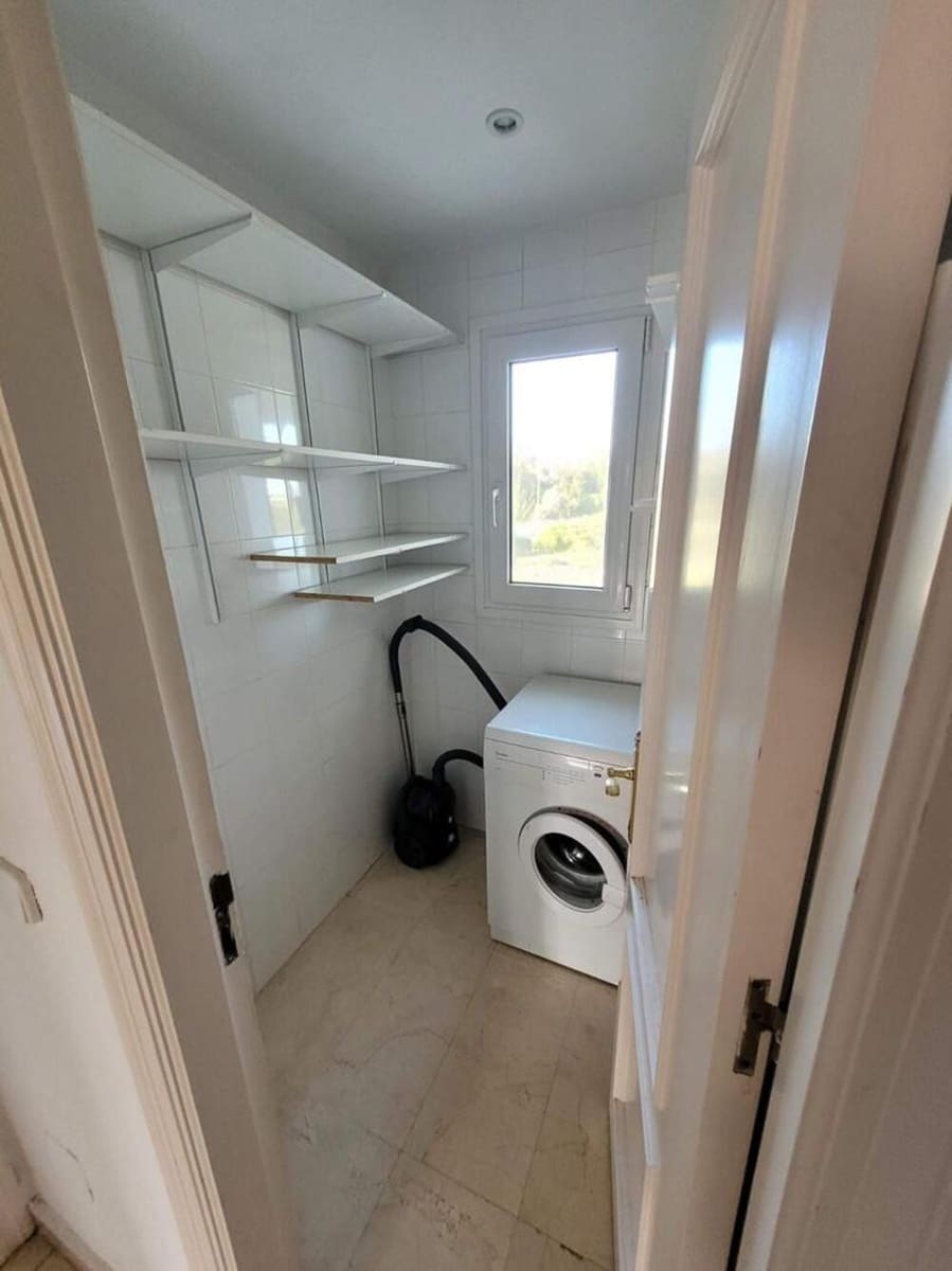 3 chambre Appartement à vendre à Estepona avec piscine garage - 665 000 € (Ref: 9798555)