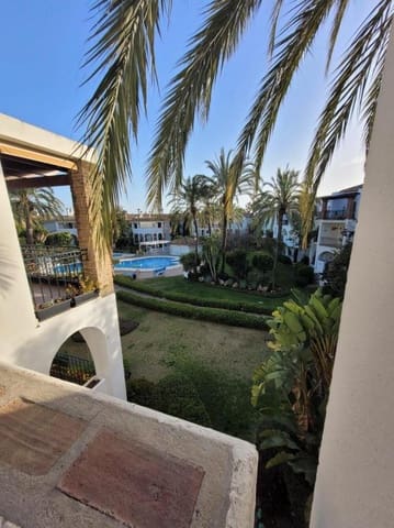 3 bedroom Apartment for sale in El Velerín, Estepona with pool garage - € 665,000 (Ref: 9798555)