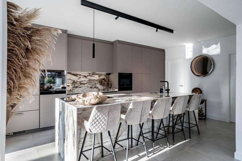6 Zimmer Villa zu vermieten in Marbella mit Pool Garage - 25.000 € (Ref: 9798557)