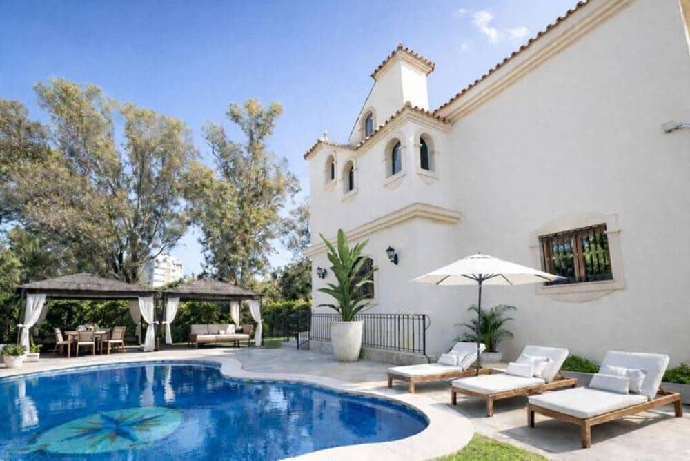 5 Zimmer Villa zu vermieten in Marbella mit Pool Garage - 9.500 € (Ref: 9798559)