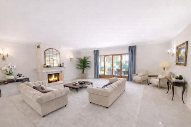 5 bedroom Villa for rent in El Rosario, Marbella with pool garage - € 9,500 (Ref: 9798559)