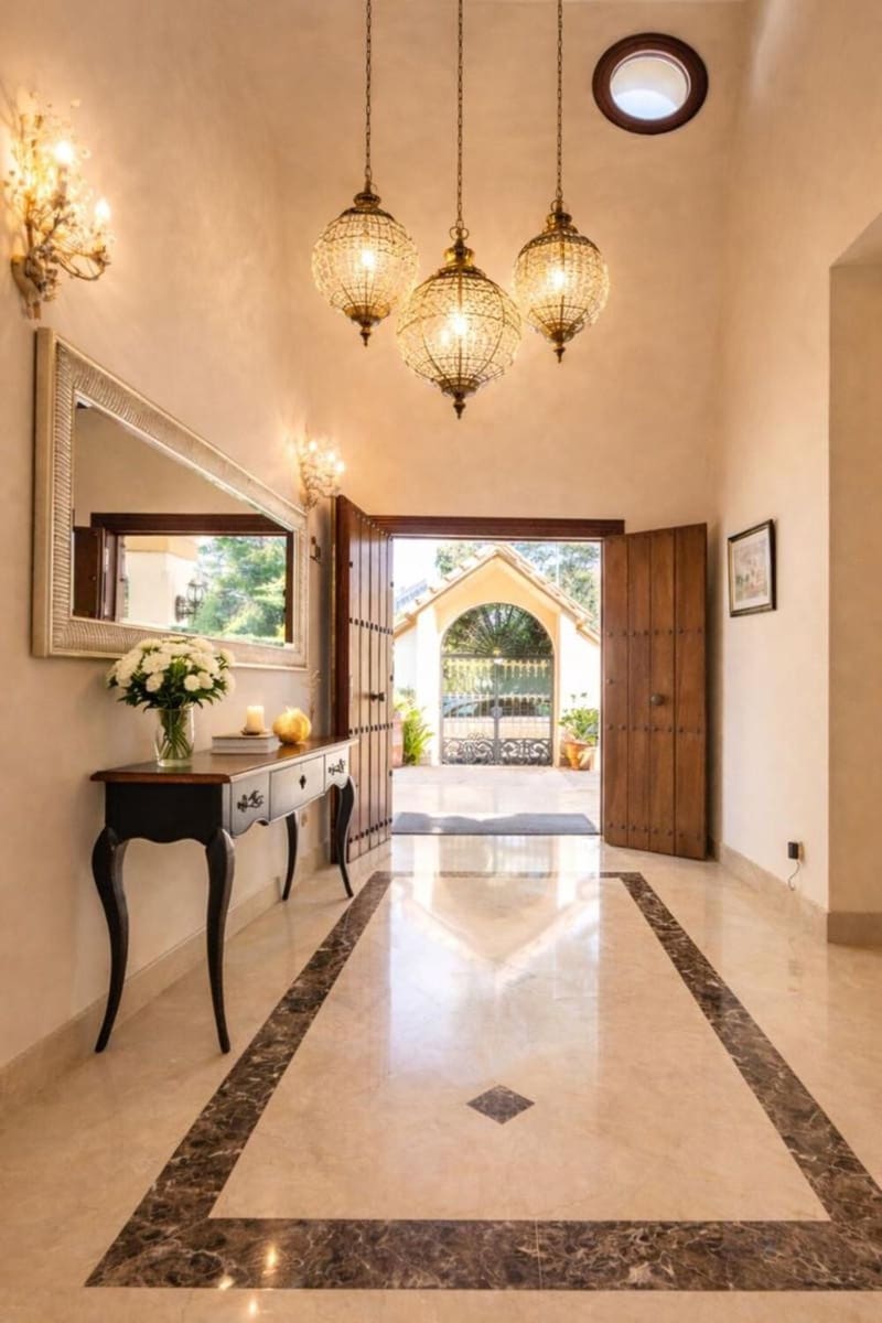 5 soveværelse Villa til leje i Marbella med swimmingpool garage - € 9.500 (Ref: 9798559)