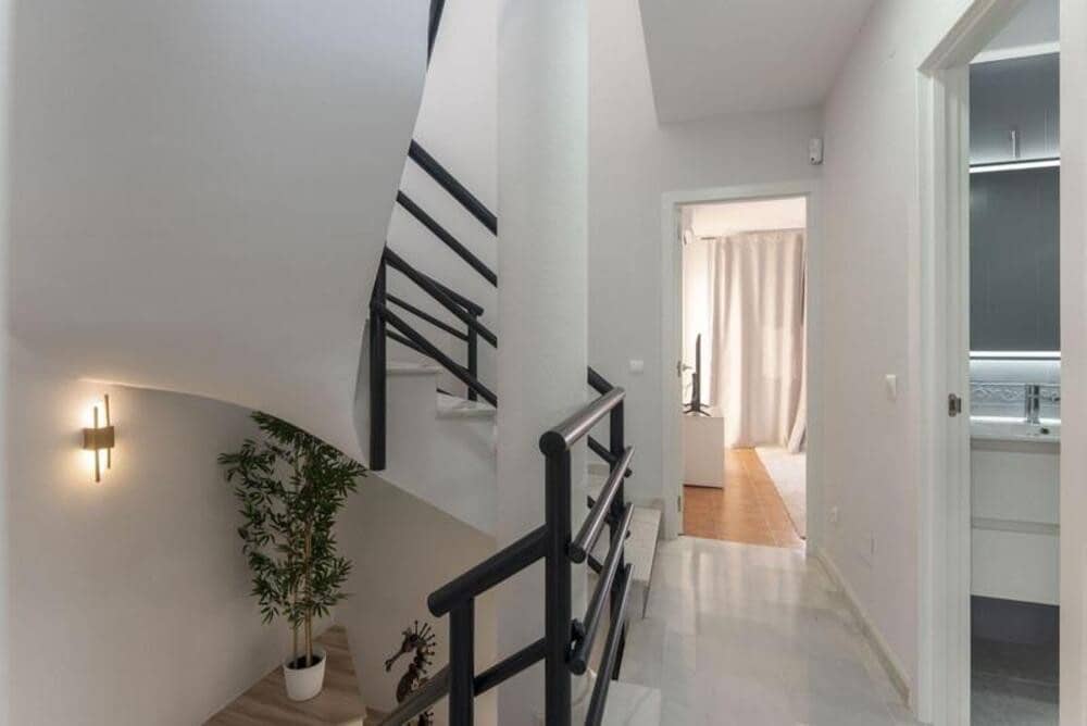 3 makuuhuone Paritalo myytävänä paikassa Marbella mukana uima-altaan 
autotalli - 649 000 € (Ref: 9798560)