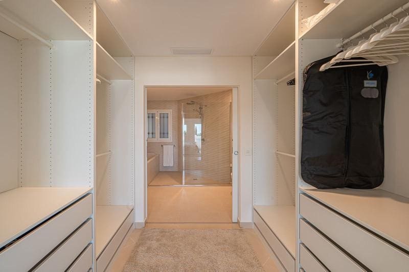 2 Zimmer Apartment zu vermieten in Marbella mit Pool Garage - 3.500 € (Ref: 9803988)