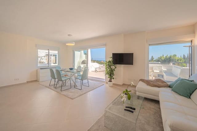 2 quarto Apartamento para arrendar em Lomas De Marbella, Marbella com piscina garagem - 3 500 € (Ref: 9803988)