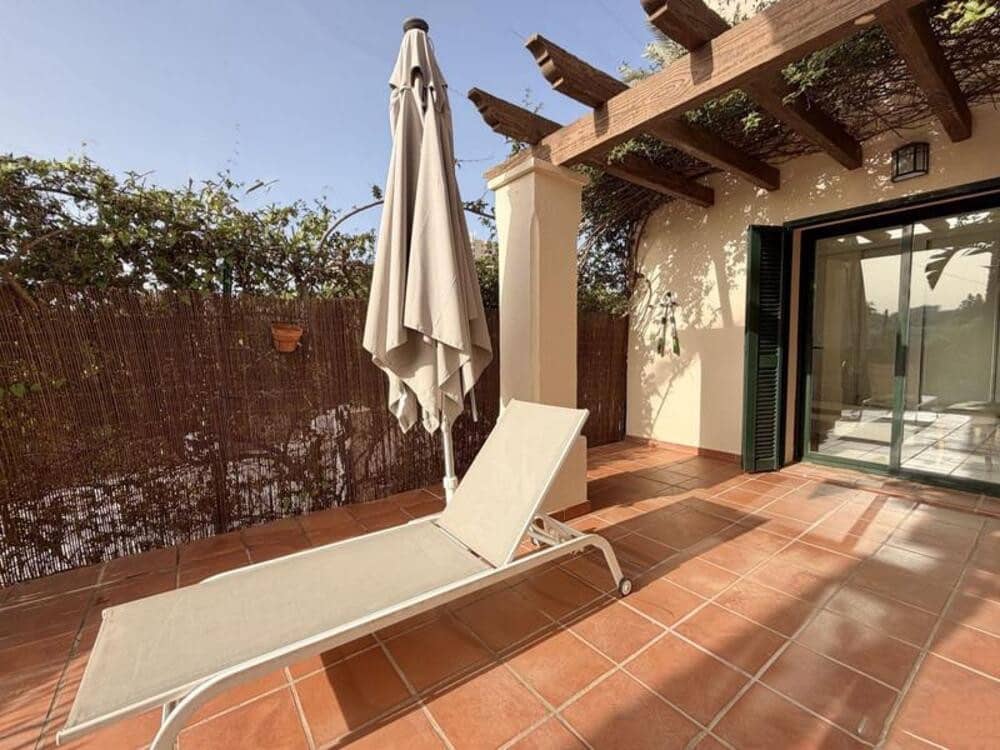 Apartamento de 3 habitaciones en Marbella en alquiler con piscina garaje - 3.000 € (Ref: 9803992)