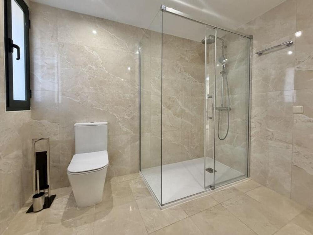 3 bedroom Apartment for rent in Marbella with pool garage - € 3,000 (Ref: 9803992)
