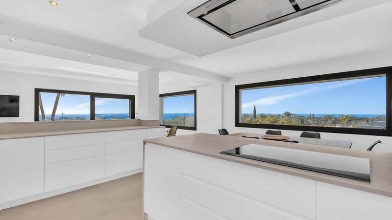 4 soverom Villa til leie i Marbella med svømmebasseng garasje - € 11 000 (Ref: 9805950)