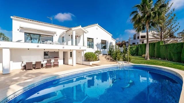 4 bedroom Villa for rent in Elviria, Marbella with pool garage - € 11,000 (Ref: 9805950)