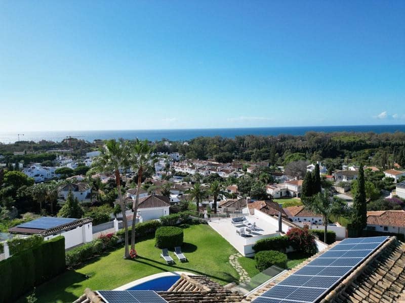 4 Zimmer Villa zu vermieten in Marbella mit Pool Garage - 11.000 € (Ref: 9805950)