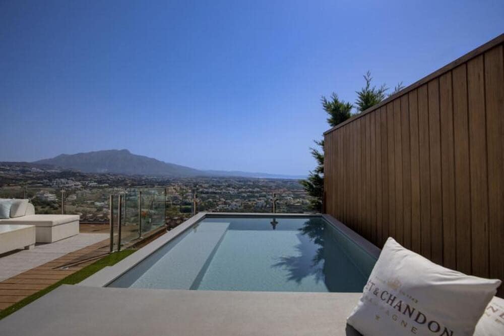 3 soveværelse Byhus til leje i Benahavis med swimmingpool garage - € 6.200 (Ref: 9807542)