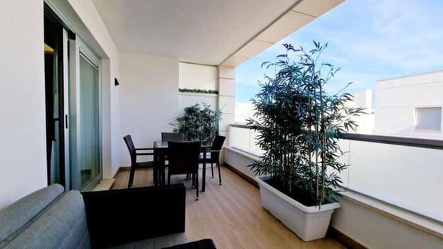 3 sovrum Takvåning till salu i Nueva Alcántara, Marbella med pool garage - 669 000 € (Ref: 9811052)