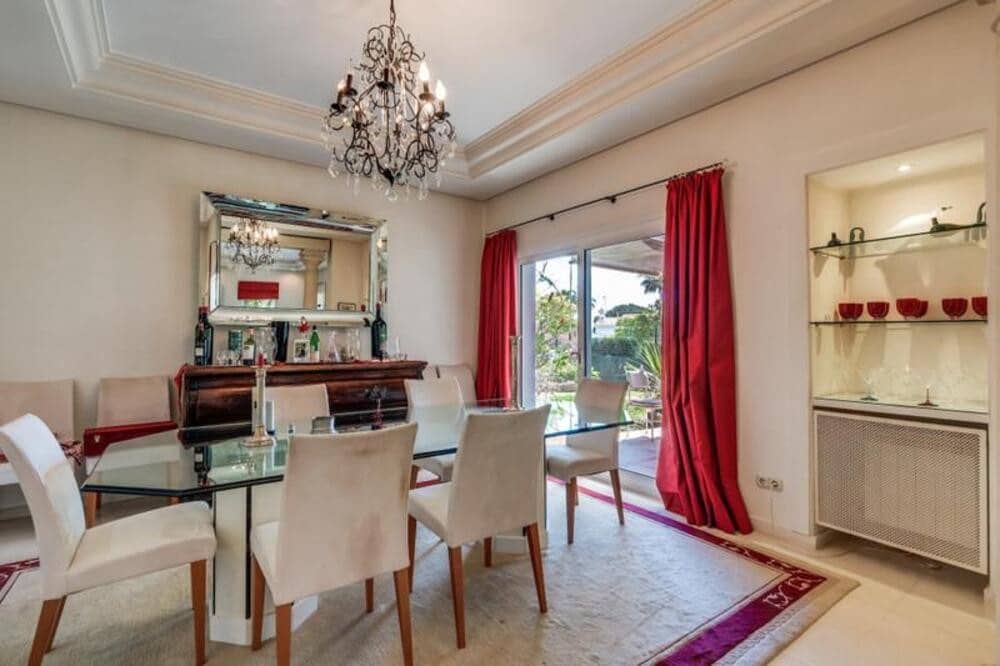 3 quarto Moradia para venda em Marbella com piscina garagem - 2 195 000 € (Ref: 9811053)