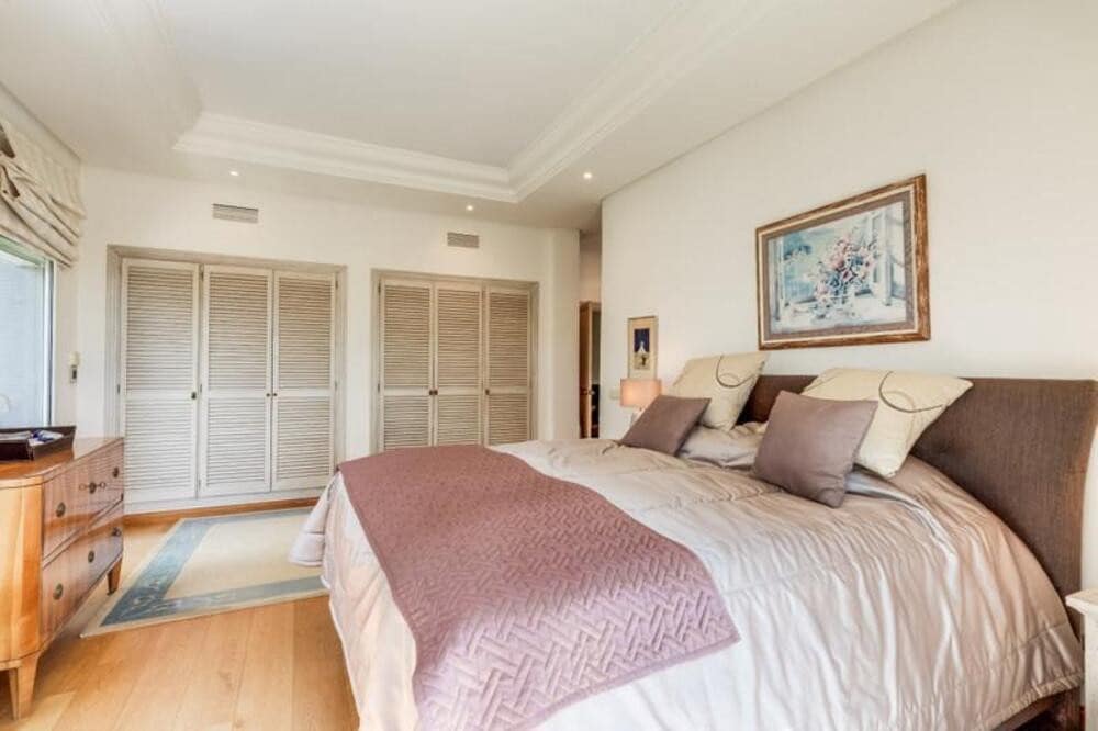 3 quarto Moradia para venda em Marbella com piscina garagem - 2 195 000 € (Ref: 9811053)