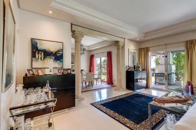 3 quarto Moradia para venda em Sierra Blanca, Marbella com piscina garagem - 2 195 000 € (Ref: 9811053)
