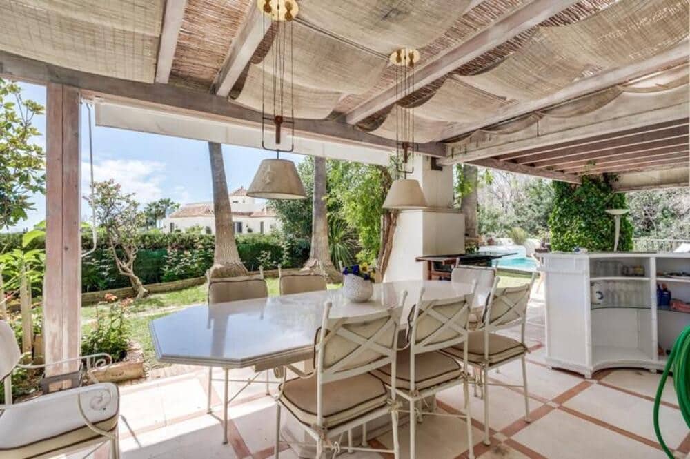 3 quarto Moradia para venda em Marbella com piscina garagem - 2 195 000 € (Ref: 9811053)