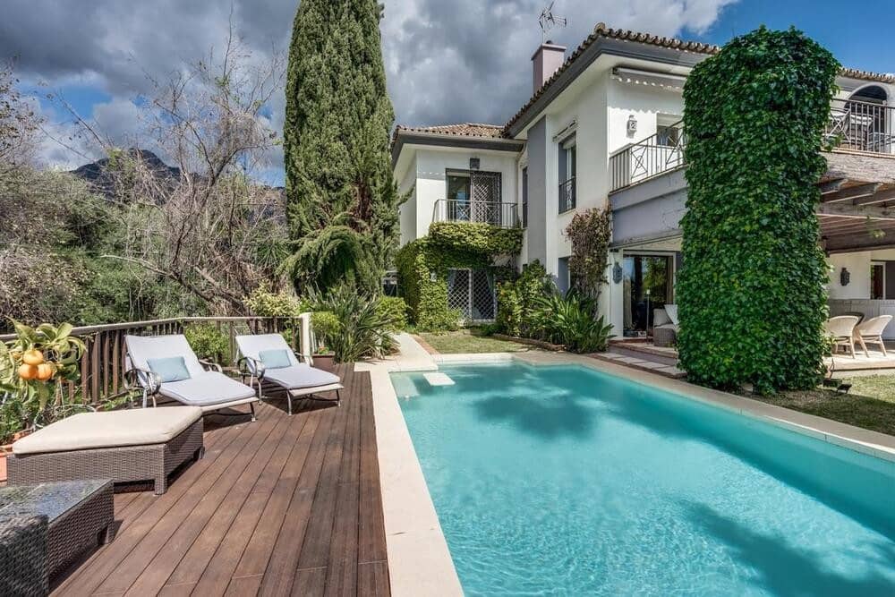 3 quarto Moradia para venda em Marbella com piscina garagem - 2 195 000 € (Ref: 9811053)